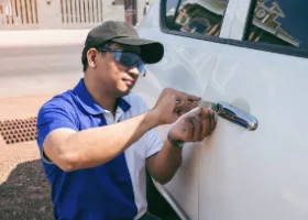 Car Locksmith in Ashland, CA